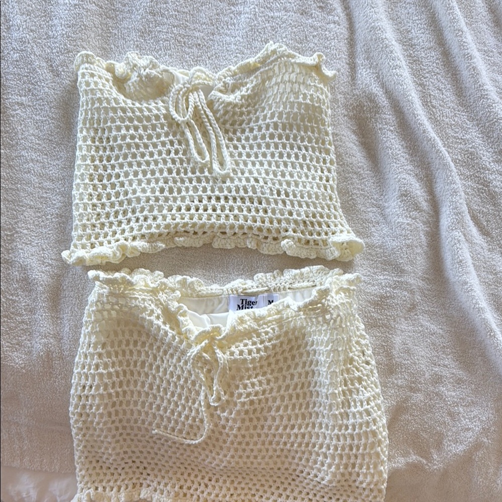 Tiger mist Cream Crochet Set